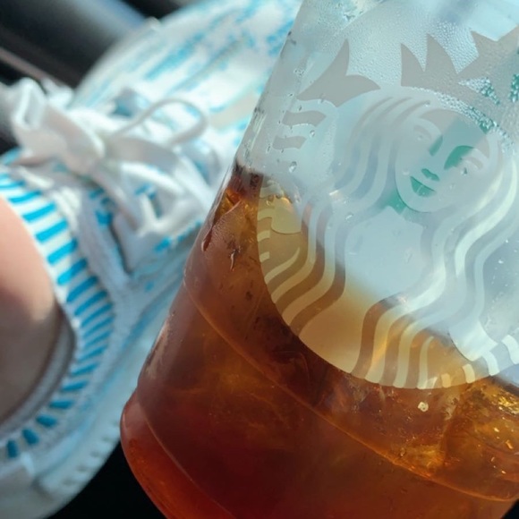 Meet your Posher, Isabelle - Picture 2 of 3